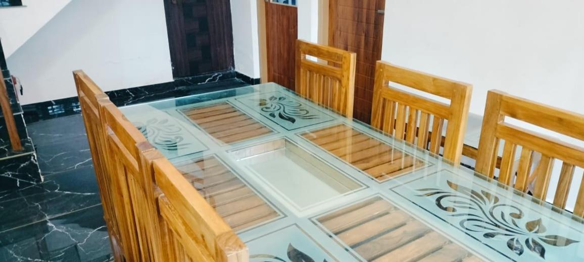Palm View Homestay Kanthalloor